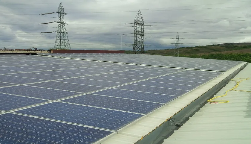 Panouri fotovoltaice pe acoperiș în Hunedoara — Masin Energy